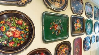 Zhostovo painted trays